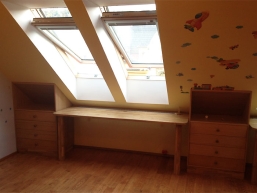 003 nabytek na zakazku cerny