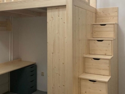 019 ulozne schody cerny