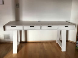 023 nabytek na zakazku cerny