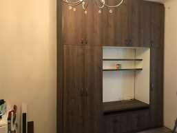 025 nabytek na zakazku cerny