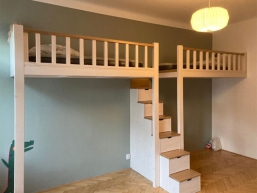 025 patro na spani cerny