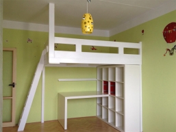 031 nabytek na zakazku cerny