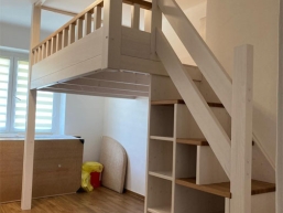 031 ulozne schody cerny