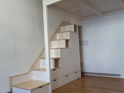 032 ulozne schody cerny