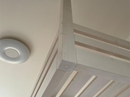 054 patro na spani cerny